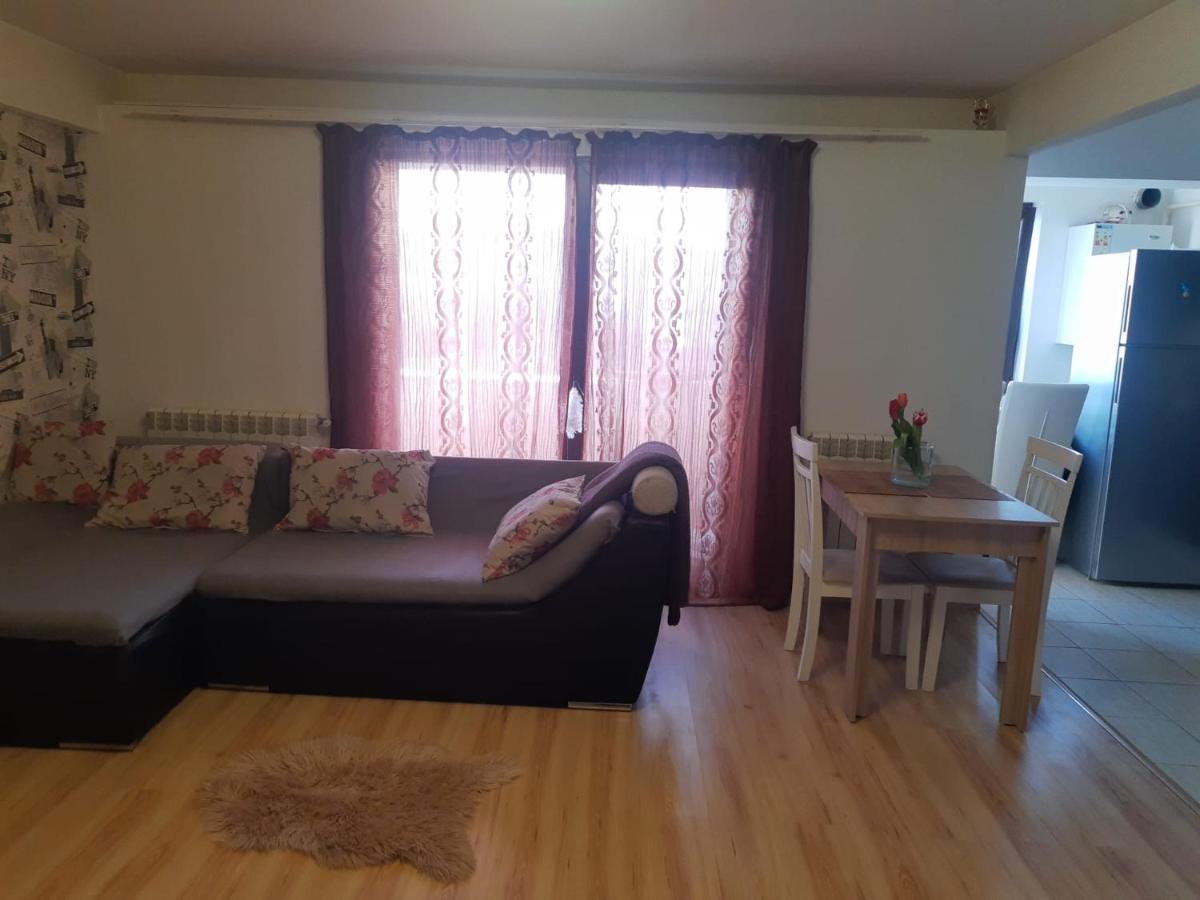 Apartament 3 Camere Râmnicu Vâlcea Esterno foto